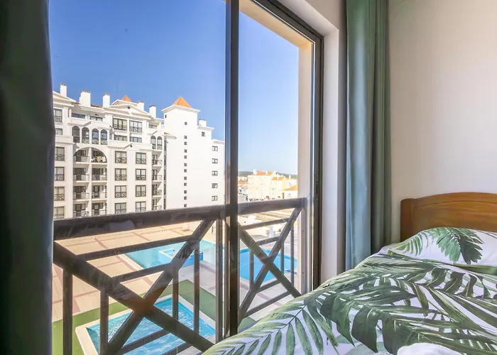 Beachfront 3bdr On Marginal Boulevard Апартаменты *