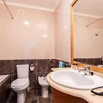 Appartement Beachfront 3bdr On Marginal Boulevard *