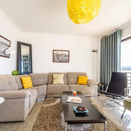 Beachfront 3bdr On Marginal Boulevard