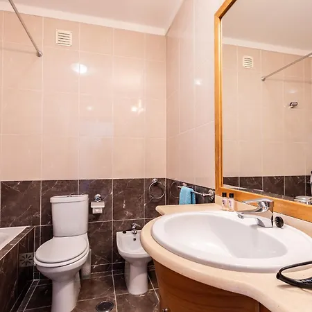 Apartment Beachfront 3bdr On Marginal Boulevard *