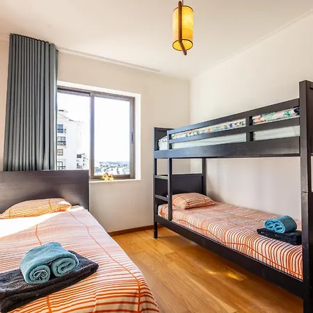 Apartment Beachfront 3bdr On Marginal Boulevard Sao Martinho do Porto