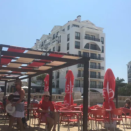 Apartment Beachfront 3bdr On Marginal Boulevard