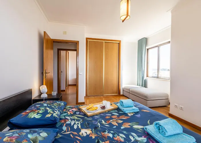 Beachfront 3bdr On Marginal Boulevard *