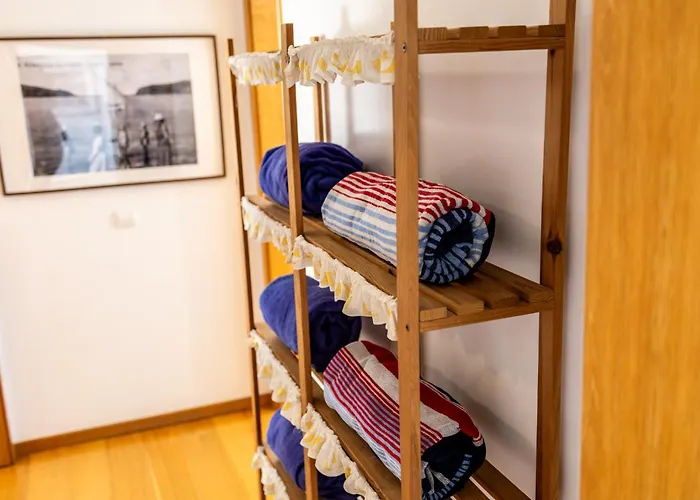 Beachfront 3bdr On Marginal Boulevard São Martinho do Porto