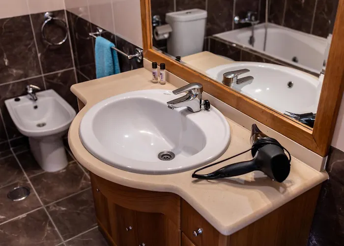 Beachfront 3bdr On Marginal Boulevard Apartamento